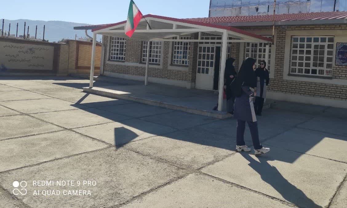 دبیرستان غير دولتی دوره اول دخترانه متانت